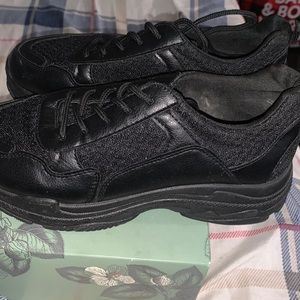 Brand-Fashion-All black size 8 shoes